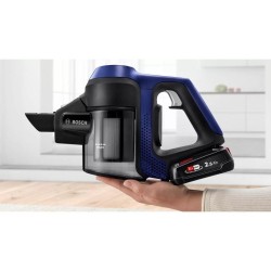 Bosch Serie 6 Unlimited Akku-Staubsauger BBS611MAT BLAU