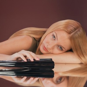 Cecotec Lisse iSteamy Dampfinfrarot-Haarglätter