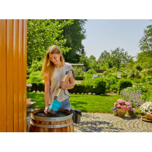 Gardena Tauchpumpe für Regenwassertanks 2000/2 18V P4A