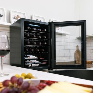 Vinoteca Cecotec Bolero GrandSommelier 2050 Black Compressor