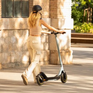 Patinete Eléctrico Cecotec Bongo Serie M20 500 W con Autonomía de 20 Km