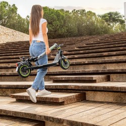 Patinete Eléctrico Cecotec Bongo D30 650 W con Autonomía de 30 Km