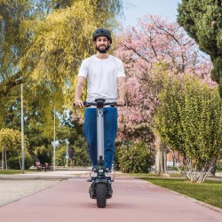 Patinete Eléctrico Cecotec Bongo Serie Doble Z85 con Doble Motor 2200 W con Autonomía de 85 Km
