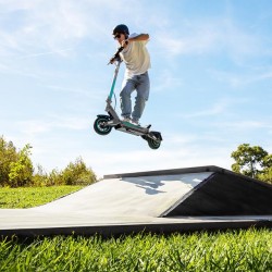 Patinete Eléctrico Cecotec Bongo Y45 Connected 750 W con Autonomía de 45 Km y APP