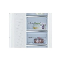 Congelador Vertical Integrable Bosch GIN81ACE0 Blanco Capacidad de 212 Litros