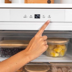 Cecotec Bolero Coolmarket TF BI 101 White E Mini-Einbaugefrierschrank mit 101 Litern Fassungsvermögen
