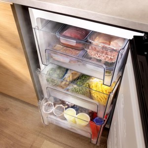 Cecotec Bolero CoolMarket TF 97 Inox Vertikal-Gefrierschrank mit einem Fassungsvermögen von 97 Litern