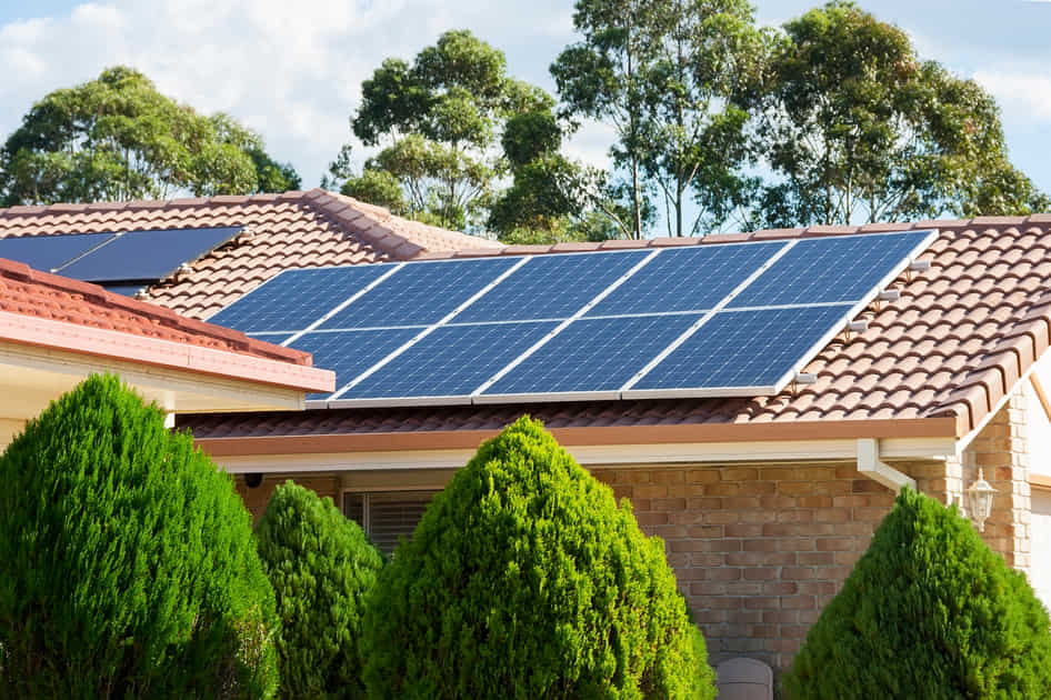 cuanto cuesta poner placas solares en una casa